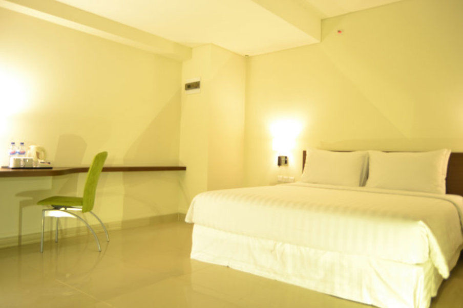 Ibis Budget Cikarang Festival Bekasi Exterior photo