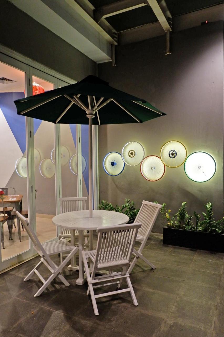 Ibis Budget Cikarang Festival Bekasi Exterior photo